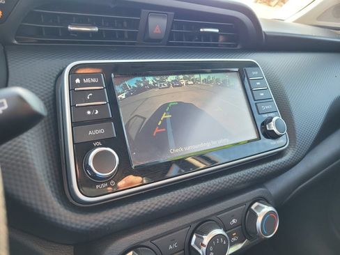 Used 2024 Nissan Kicks S FWD image 13