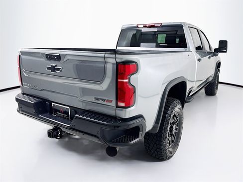 Used 2026 Chevrolet Silverado 2500 ZR2 image 8