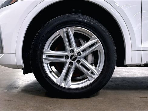 Used 2024 Audi Q5 e Premium Plus w/ Premium Plus Package AWD/4WD image 10