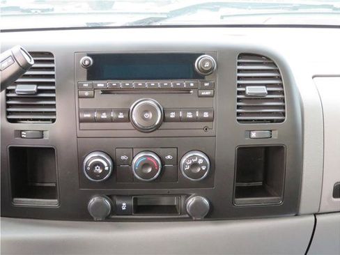 Used 2012 Chevrolet Silverado 2500 W/T image 7