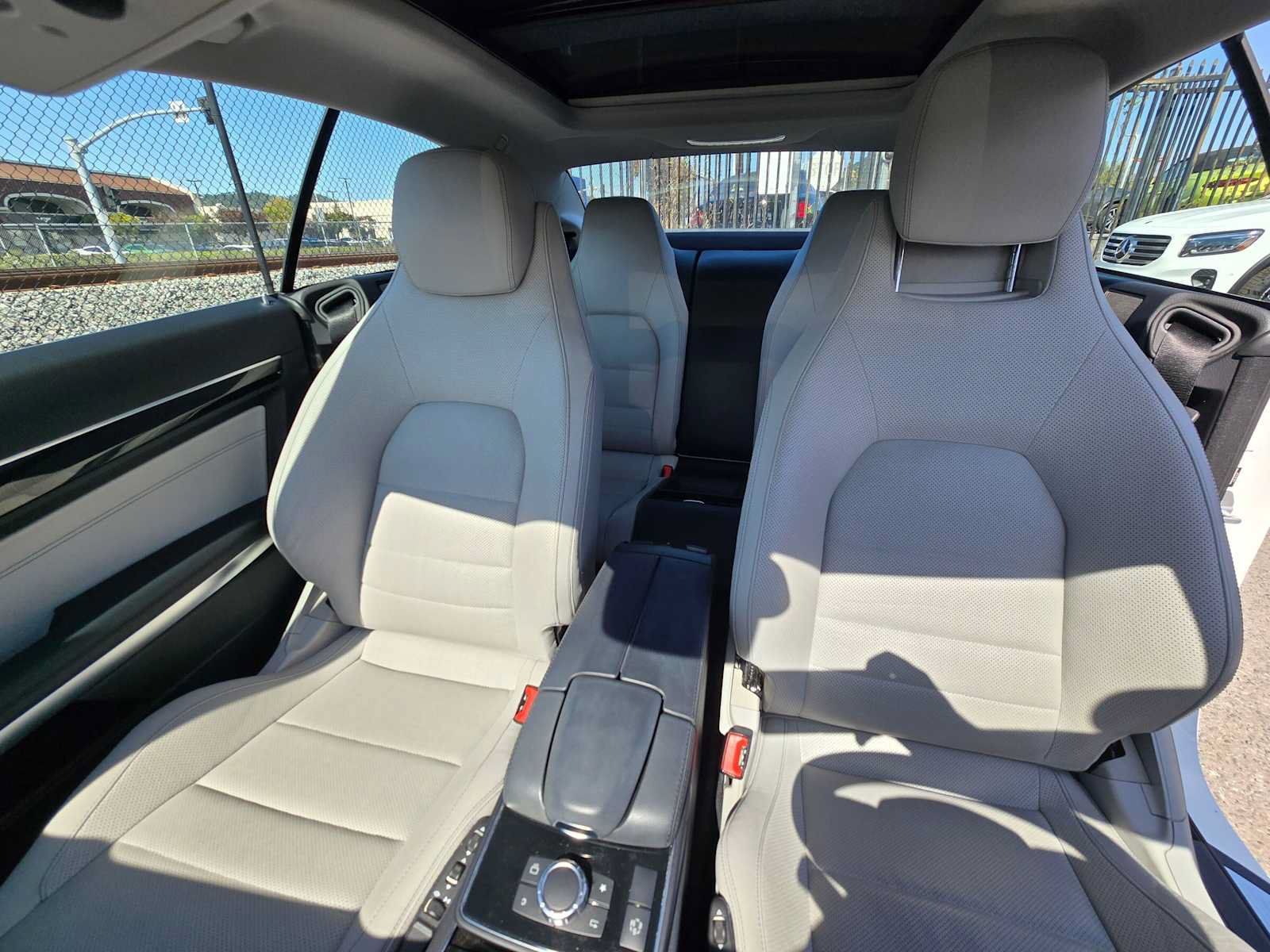 Used 2017 Mercedes-Benz E 400 Coupe image 16