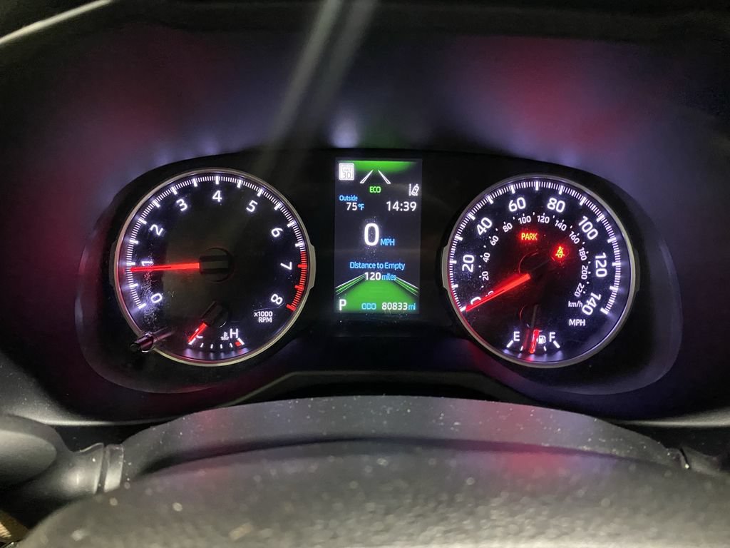 Used 2021 Toyota RAV4 LE AWD/4WD image 12