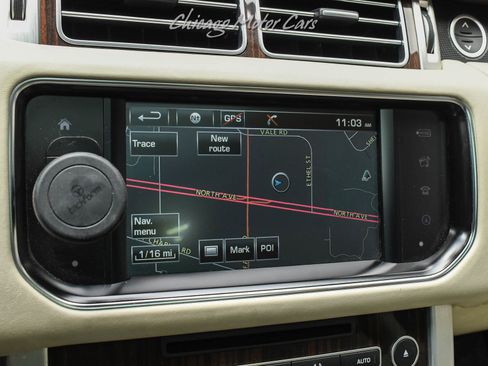 Used 2016 Land Rover Range Rover HSE image 14