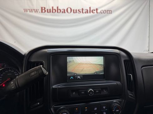 Used 2018 Chevrolet Silverado 1500 W/T w/ Trailering Package image 16