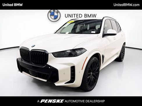 Used 2024 BMW X5 xDrive40i w/ M Sport Package AWD/4WD image 1