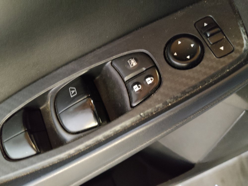 Used 2024 Nissan Sentra S FWD image 27