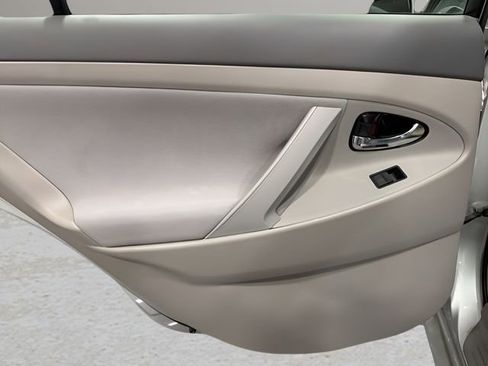 Used 2008 Toyota Camry FWD image 23