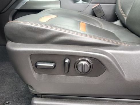 Used 2020 GMC Sierra 1500 AT4 w/ AT4 Premium Package image 24
