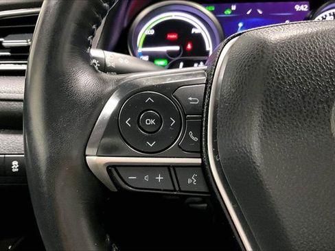 Certified 2022 Toyota Camry XLE w/ Navigation Upgrade Package FWD image 18