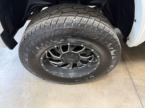 Used 2022 RAM 1500 Big Horn AWD/4WD image 31