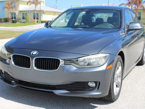 Used 2015 BMW 320i Sedan image 1