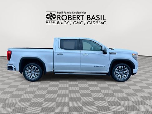 Used 2023 GMC Sierra 1500 Denali w/ Denali Reserve Package AWD/4WD image 9