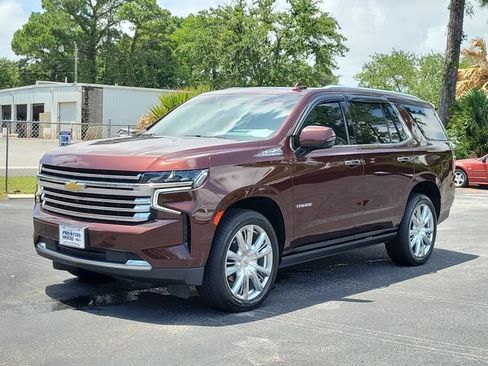 Used 2022 Chevrolet Tahoe High Country AWD/4WD image 3
