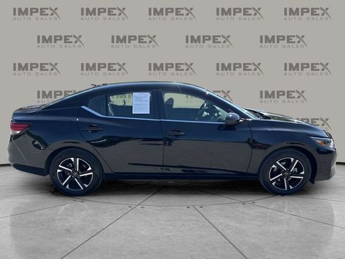 Used 2025 Nissan Sentra SV FWD image 6