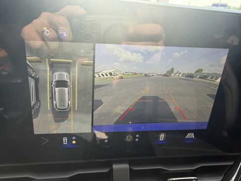New 2026 Chevrolet Equinox RS AWD/4WD image 17