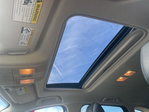 Used 2020 MAZDA CX-5 Touring image 17