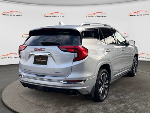 Used 2018 GMC Terrain Denali w/ Advanced Safety Package AWD/4WD image 10