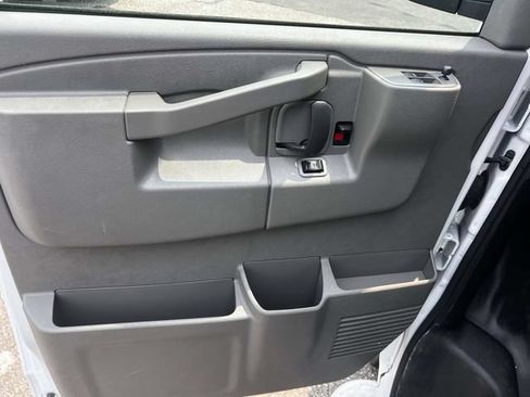 Used 2024 Chevrolet Express 2500 w/ Driver Convenience Package RWD image 16