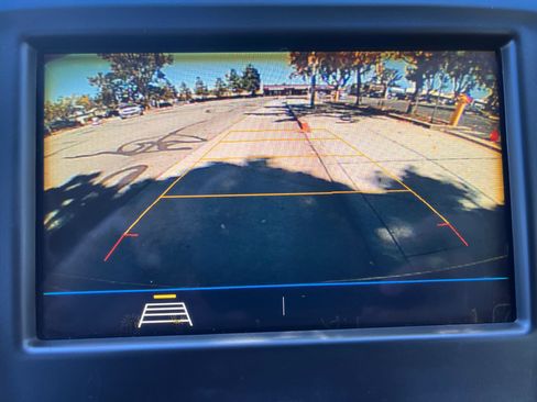 Used 2019 Chevrolet Equinox LT FWD image 19