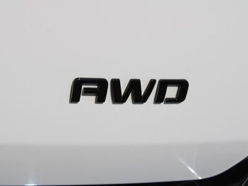 Used 2020 Chevrolet Traverse Premier w/ Redline Edition image 6