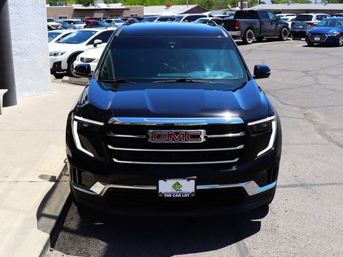 Used 2025 GMC Acadia Elevation FWD image 15