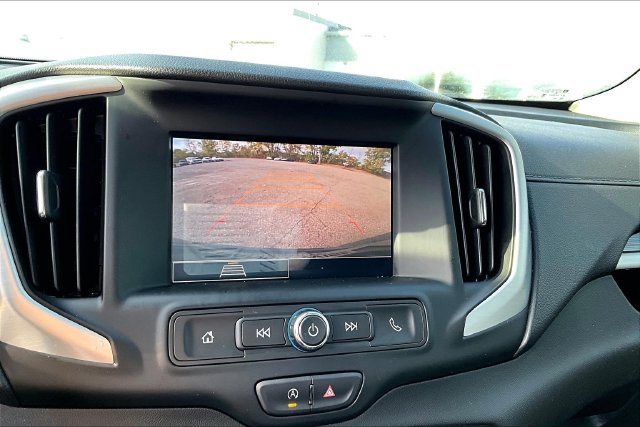 Used 2024 GMC Terrain SLE w/ Driver Convenience Package FWD image 21