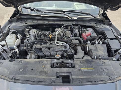 Used 2025 Nissan Altima 2.5 SV AWD/4WD image 30