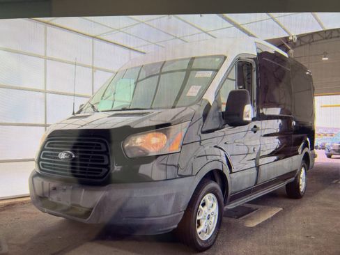 Used 2015 Ford Transit 250 148 Medium Roof image 19