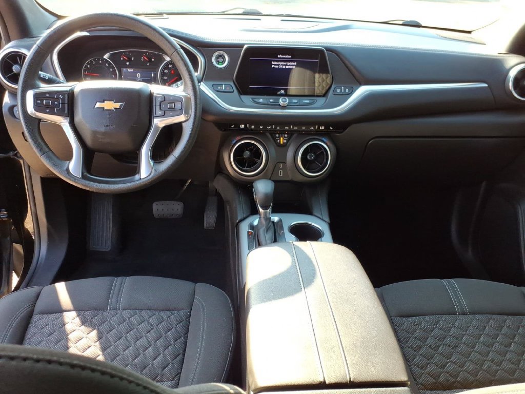 Used 2022 Chevrolet Blazer LT FWD image 12