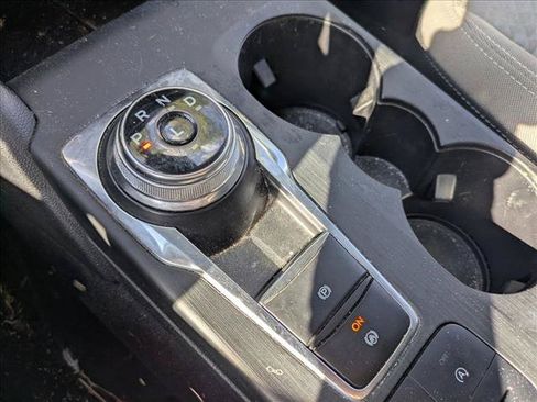 Used 2020 Ford Escape SE AWD/4WD image 10