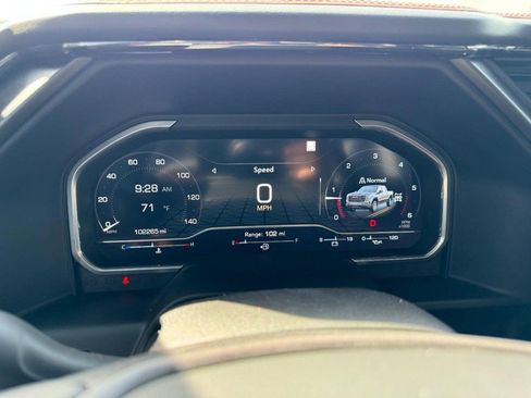 Used 2022 GMC Sierra 1500 AT4 w/ AT4 Premium Package AWD/4WD image 23