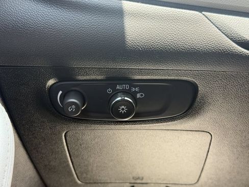 Used 2024 Buick Encore GX Sport Touring w/ Comfort Package AWD/4WD image 31