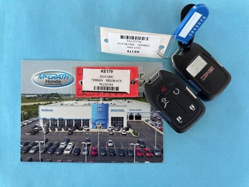 Used 2023 GMC Terrain AT4 w/ Infotainment Package II AWD/4WD image 4