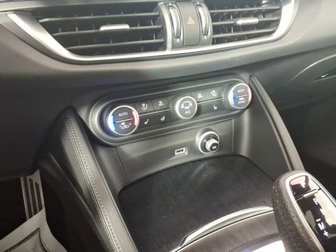 Used 2024 Alfa Romeo Stelvio Sprint image 24