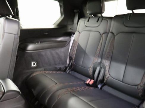 Used 2025 Jeep Grand Cherokee L Summit image 33