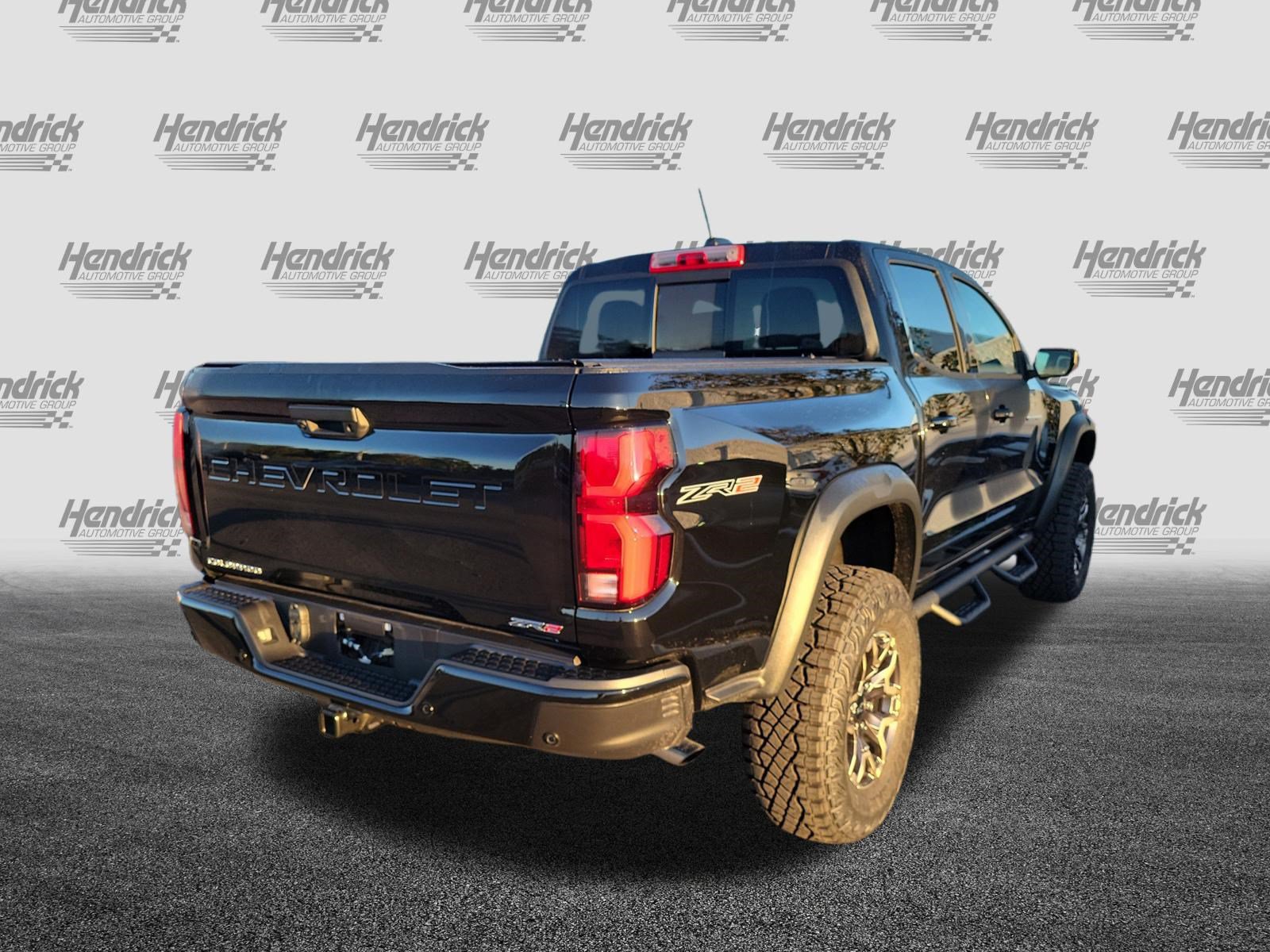 Used 2026 Chevrolet Colorado ZR2 w/ Technology Package AWD/4WD image 10