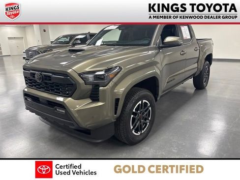 Certified 2026 Toyota Tacoma TRD Sport w/ TRD Sport Upgrade Package AWD/4WD image 4