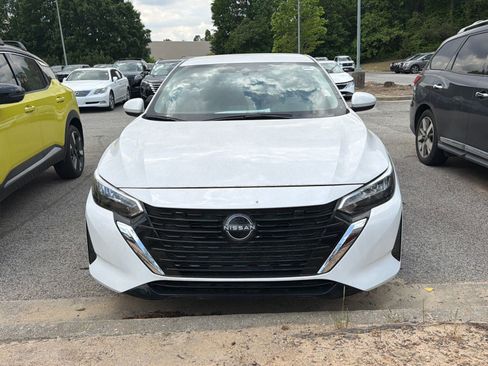 Certified 2025 Nissan Sentra S FWD image 2