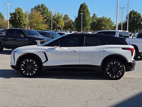 New 2025 Chevrolet Blazer EV RS image 2