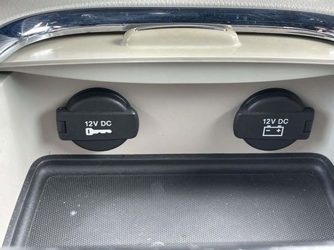 Used 2019 Dodge Grand Caravan SXT FWD image 28