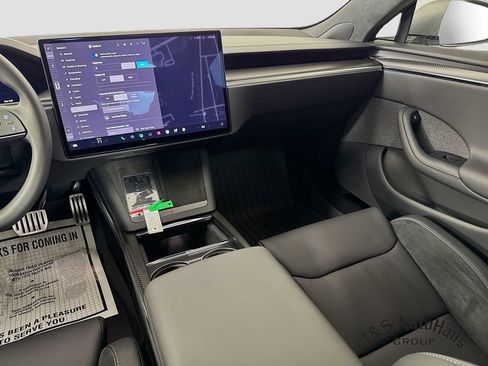 Used 2025 Tesla Model S Plaid image 29