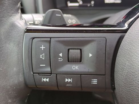 Used 2022 Nissan Rogue Platinum w/ Head-Up Display Package image 26