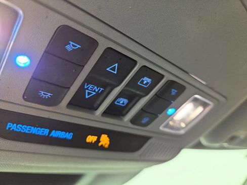 Used 2021 Ford Explorer XLT w/ Equipment Group 202A AWD/4WD image 29
