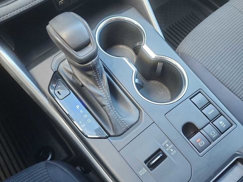 Used 2023 Toyota Highlander L image 20