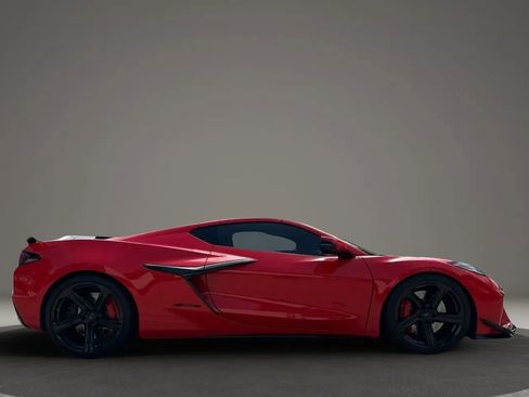 Used 2024 Chevrolet Corvette Z06 RWD image 6