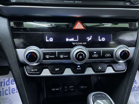 Used 2020 Hyundai Elantra SEL w/ Cargo Package (C1) FWD image 21