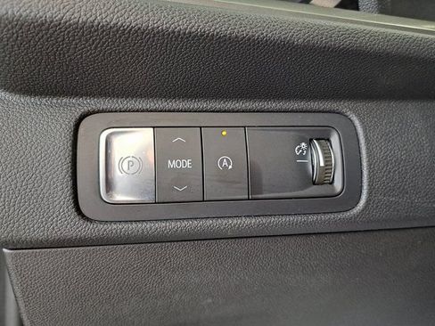 Used 2024 Chevrolet Traverse LT FWD image 14