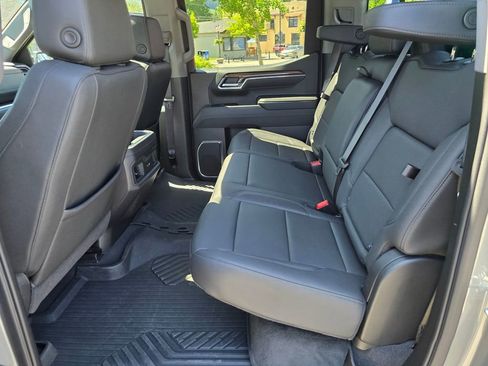 Used 2025 Chevrolet Silverado 1500 LT Trail Boss w/ Convenience Package II AWD/4WD image 20