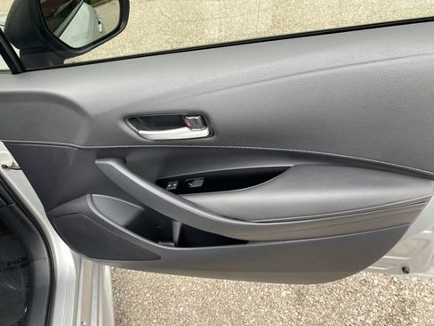 Used 2019 Toyota Corolla SE w/ SE Option Package FWD image 28