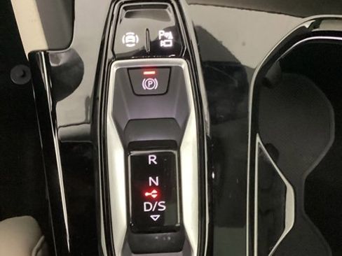 New 2025 Audi Q5 Premium Plus image 24